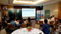 Infrastruktur teknologi informasi (TI) dalam data center merupakan pondasi utama untuk menunjang aktivitas bisnis. Namun, kompleksitas yang dihadapi juga terkadang menghambat perusahaan untuk berkembang di tengah laju bisnis modern yang cepat.