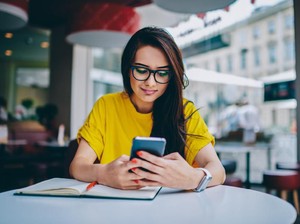 Strategi Airlangga Biar Semua Orang RI Bisa Internetan