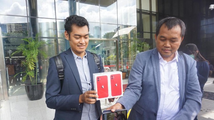 MAKI serahkan iPhone 11 Hadiah Sayembara ke KPK