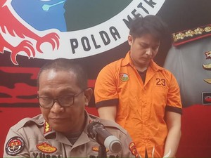 Berbaju Tahanan, Ini Penampakan Aulia Farhan yang Ditangkap karena Sabu