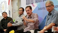Direktur Utama Perum Jamkrindo, Randi Anto memaparkan atas keberhasilan itu kepada media. Foto: dok. Jamkrindo