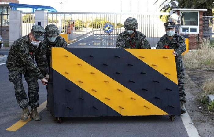 Virus Corona di Korea Selatan Wabah virus corona turut membuat kota Daegu di Korea Selatan menjadi sepi. Berbagai aktivitas di kota itu pun dihentikan untuk sementara waktu.