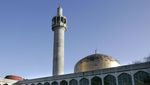 Penikaman di Masjid London, Seorang Muazin Terluka