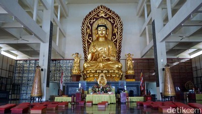 Foto: Vihara Megah & Terbesar Se-Asia Tenggara Ada di Bintan