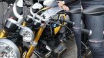 Beauty and The Beast, Nikita Mirzani di Atas Moge 1.100 cc