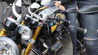 Nikita mengaku menggunakan motor ini untuk kegiatan sunmori (sunday morning ride) dan sesekali untuk perjalanan jarak jauh. Yang R nine T buat turing, sunmori, sama temen-temen yang lain. Sesekali juga buat jalan jauh. Kemarin pernah turing dari Semarang ke Jogja,Foto: Instagram @nikitamirzanimawardi_17