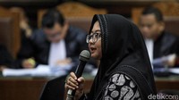 Saksi yang dihadirkan ialah Istri Miftahul Ulum, Yuyun Setiowati.