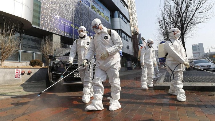 Virus Corona di Korea Selatan Wabah virus corona turut membuat kota Daegu di Korea Selatan menjadi sepi. Berbagai aktivitas di kota itu pun dihentikan untuk sementara waktu.