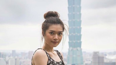 Foto: Gaya Liburannya Carla Yules, Miss Indonesia 2020
