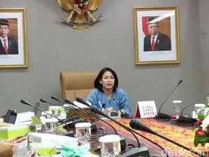 Istana Buka Suara soal Sistem Kontrak dan Gaji Per Jam di Omnibus Law