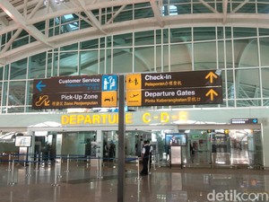 Corona Serang RI, Bandara Jadi Sepi?