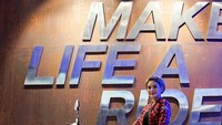 Setelah memiliki BMW R nine T, Nikita pun mengaku tidak kepincut dengan moge lain. Diakui Nikita, sebelumnya ia memiliki beberapa moge, mulai dari MV Agusta, Ducati, hingga Honda Vultus. Sekarang gue udah jatuh cinta sama BMW, kata Nikita.Foto: BMW Motorrad