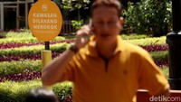 Sejumlah upaya pun dilakukan guna menekan peningkatan jumlah perokok tersebut, salah satunya dengan mewujudkan Kawasan Tanpa Rokok (KTR) dan pemasangan imbauan dilarang merokok di sejumlah tempat seperti di Taman Balai Kota Bandung.