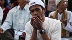 Massa Aksi 212 Salat Asar Berjemaah di Medan Merdeka Barat