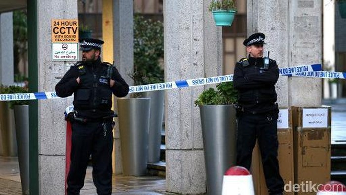 Muazin di Masjid London Ditikam
