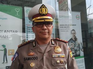 Layanan SIM di Samsat Jaktim Membeludak Lagi, Polisi: Warga Antre Sejak Subuh