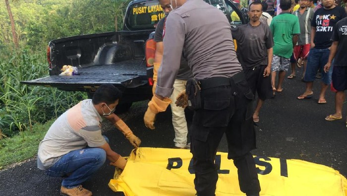 Evakuasi korban tewas tersetrum kabel putus di Gunungkidul
