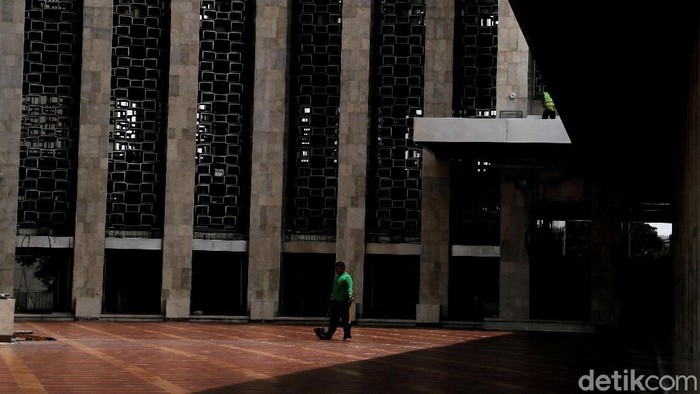 Ikuti Instruksi Anies Istiqlal Tak Adakan Salat Jumat Selama 2 Pekan