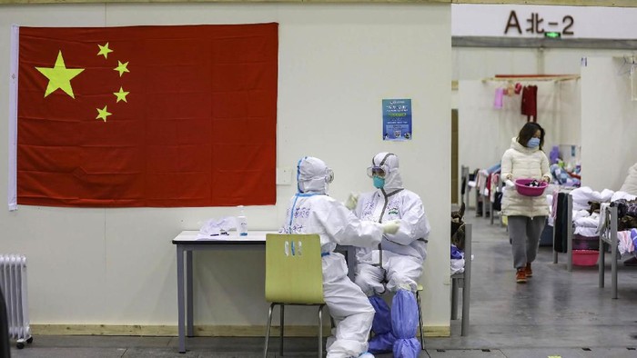 Virus corona telah mewabah di China sejak Desember 2019 lalu. Hingga kini, tim medis terus berjuang untuk menangani pasien yang terjangkit virus corona.