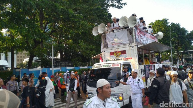 Orator Aksi 212 Serang Ahok, Erick dan Sandiaga Buka Suara