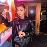 Wanita asal Liverpool, Inggris itu ditemukan oleh agensi model yang melihat foto-foto di Instagramnya. Saat itu, Ruby sempat menjadi model untuk brand pakaian renang milik temannya. Ia kemudian mengunggah foto-foto tersebut. Foto: dok. Instagram