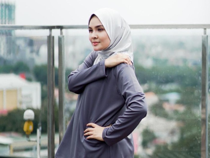 Ria Miranda Luncurkan Baju Olahraga Ria Miranda Luncurkan Baju Olahraga