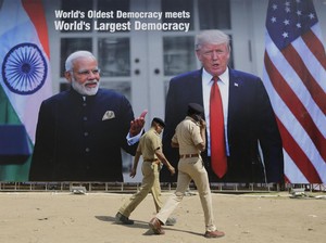Video Trump Ancam Naikkan Tarif Impor untuk India gegara Beli Minyak Rusia