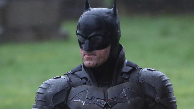 Bocor! Penampilan Batman dari Lokasi Syuting 'The Batman'