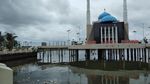 Potret Kotor Pantai Losari yang Disorot Gubernur Sulsel