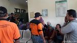 Momen Jasad Siswa SMPN 1 Turi Dievakuasi ke Puskesmas