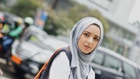 Cara Selebgram AS Summer Albarcha Mengekpresikan Diri dalam Berhijab