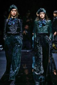 Koleksi Emporio Armani Fall 2020 di Milan Fashion Week.