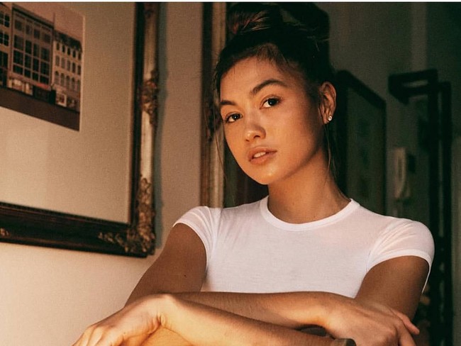 Siapa sangka, agensi model tertarik dan meminta untuk menjadi model. Kini, Ruby hidup glamour berkat pendapatannya dari modelling.  Foto: dok. Instagram