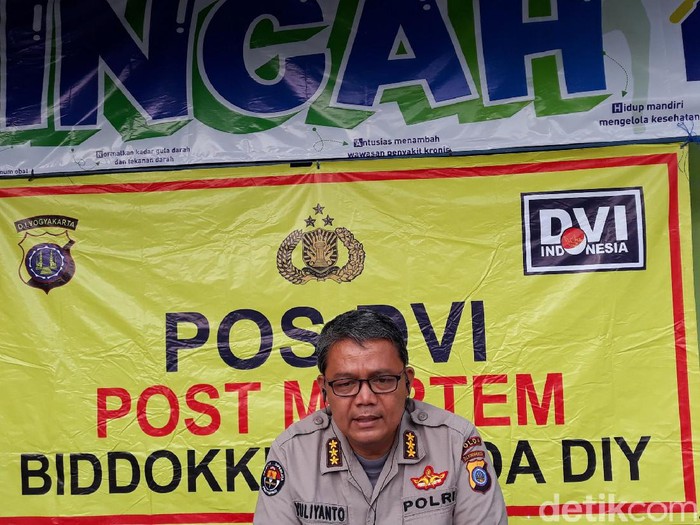 Kabid Humas Polda DIY Kombes Yuliyanto di Pos DVI Biddokkes Polda DIY, Puskesmas Turi, Sleman, Sabtu (22/2/2020).