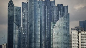 Jawara kategori Architecture and Design dimenangi oleh Brendan O Se yang mengabadikan kota Busan, Korea Selatan dengan Huawei P9. Foto: Mobile Photography Awards