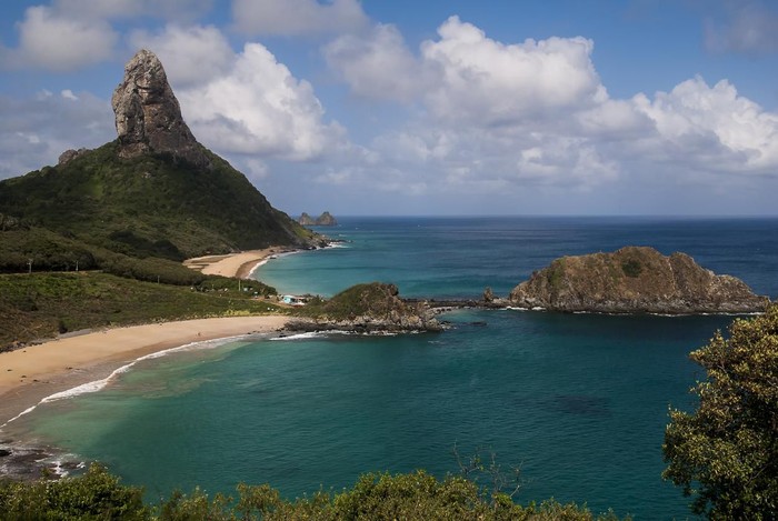Morro do Pico e praias em Noronha