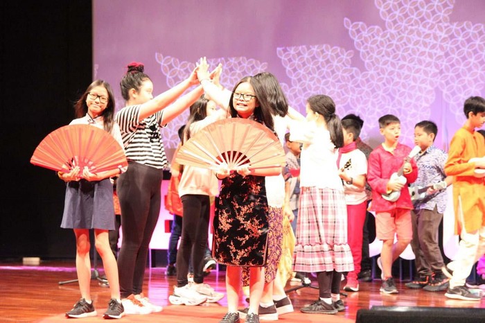 Sekolah Sinarmas World Academy (SWA) hadirkan konferensi inspiratif bagi anak muda melalui ajang TEDxYouth. TEDxYouth tahun ini mengambil tema Be The Change.