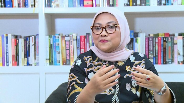 Menteri Tenaga Kerja Ida Fauziah