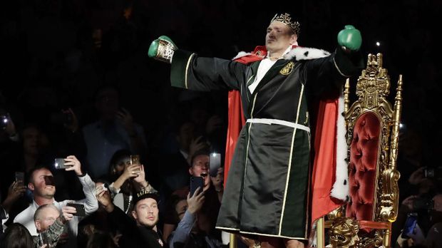 Tyson Fury disebut melakukan sejumlah tindakan tak sportif.