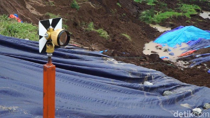 Jasa Marga pasang sensor robotic amati longsor tol Cipularang