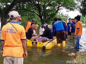 Limpasan Sungai Wulan Sebabkan Banjir di Kudus