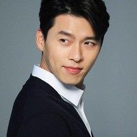 Nomor kedua ada Hyun Bin dengan bayaran USD 83,900 atau Rp 1,2 miliar per episode. Mantan kekasih Song Hye Kyo ini telah membintangi puluhan judul drakor seperti My Name Is Kim Sam Soon, Secret Garden, Memories of Alhambra dan yang terbaru Crash Landing On You. Foto: Instagram VAST Entertainment