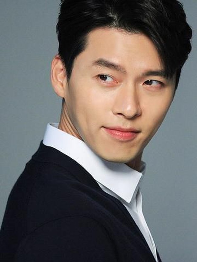 Nomor kedua ada Hyun Bin dengan bayaran USD 83,900 atau Rp 1,2 miliar per episode. Mantan kekasih Song Hye Kyo ini telah membintangi puluhan judul drakor seperti My Name Is Kim Sam Soon, Secret Garden, Memories of Alhambra dan yang terbaru Crash Landing On You. Foto: Instagram VAST Entertainment