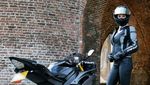 Lady Bikers Seksi yang Bisa Ngajak Motor Rebahan