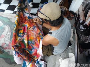 Mengunjungi Batike Lok Iwon, Tempat Pembuatan Batik Pesanan Raja Belanda