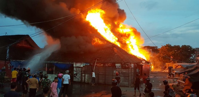 Kebakaran di Pasar Sentral Sinjai
