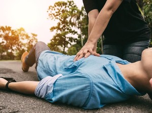 Ini Dia Pertolongan Pertama Saat Penyakit Jantung Menyerang
