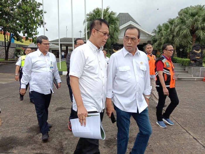 Menhub Tinjau Proyek Kereta Cepat JKT-BDG