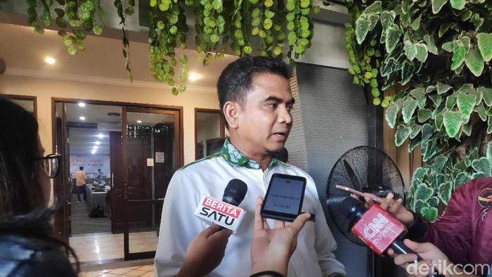 Politikus PKS Indra