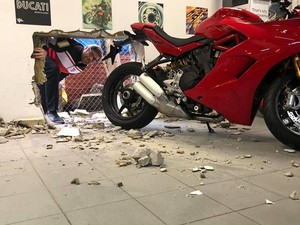 Maling Nekat Bobol Tembok, Gasak Ducati Panigale Rp 2 Miliaran
